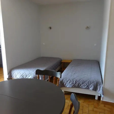Appartement Studio Nr 26 Résidence La Croix Du Sud Gréoux-les-Bains